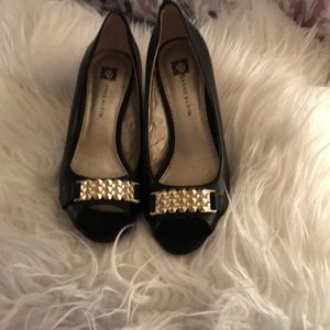 Beautiful Anne Klein wedge pumps